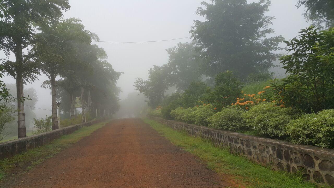 Cherilyn Monta Resort - Ratnagiri Vatul 外观 照片