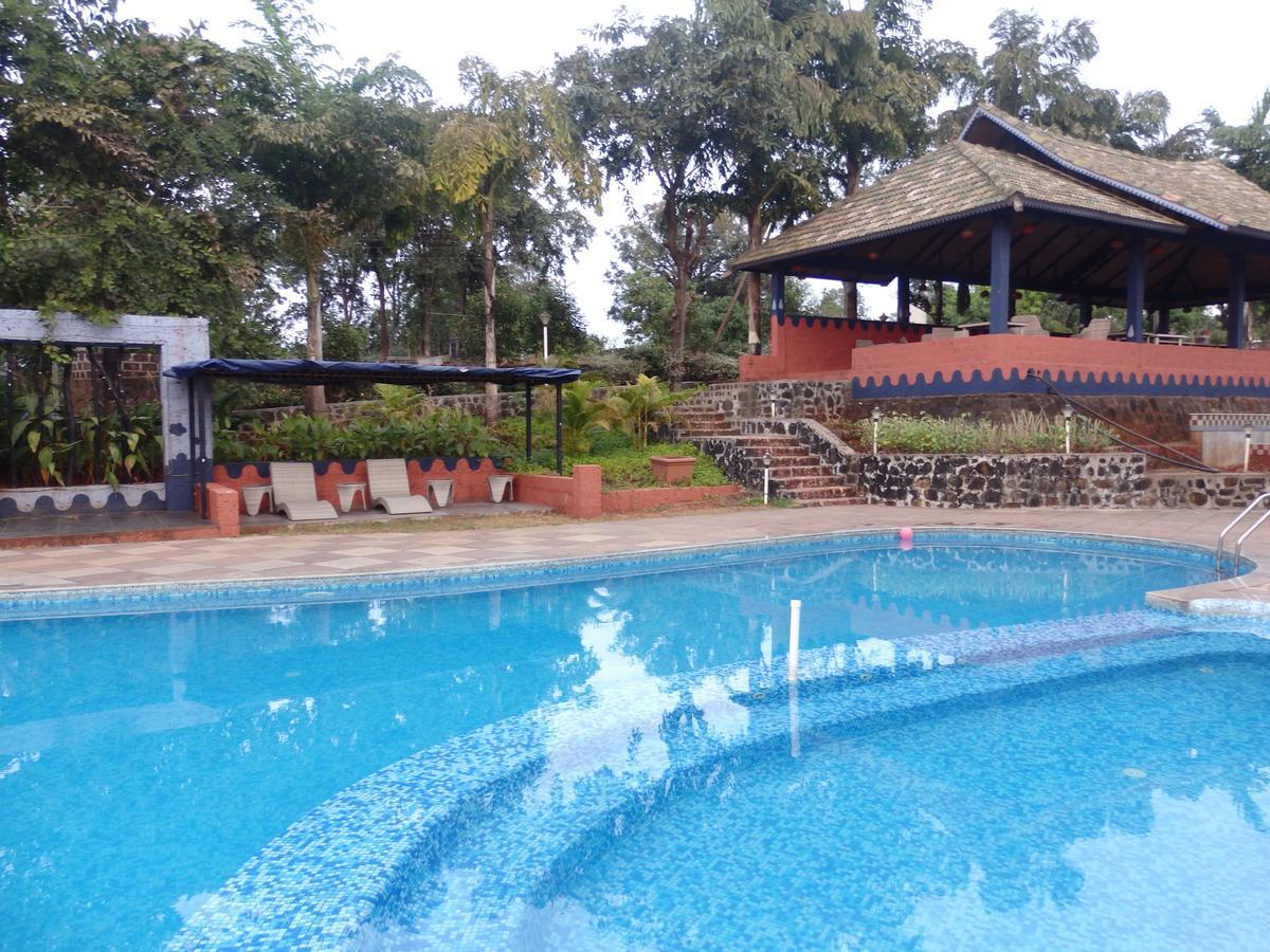 Cherilyn Monta Resort - Ratnagiri Vatul 外观 照片