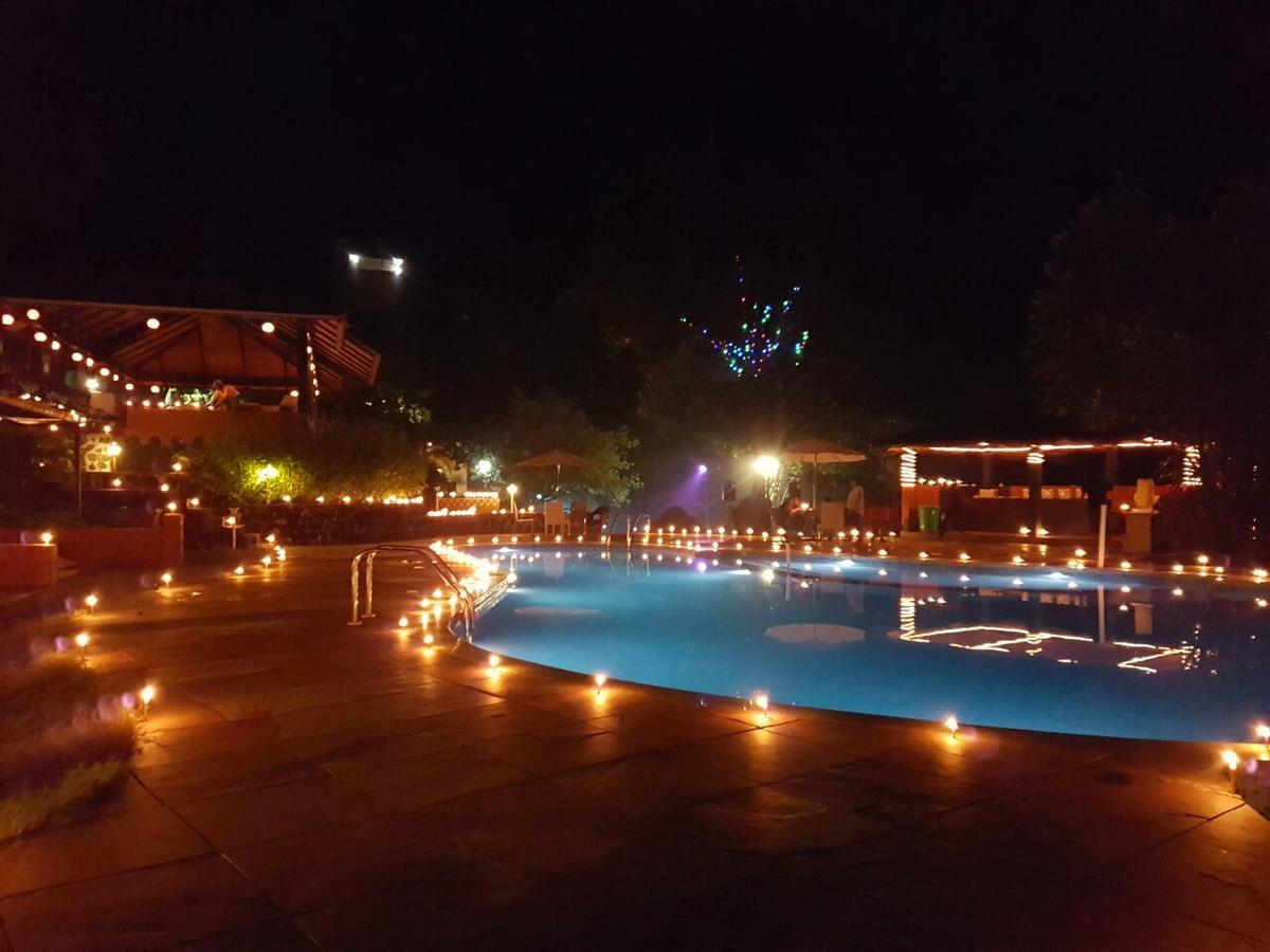 Cherilyn Monta Resort - Ratnagiri Vatul 外观 照片